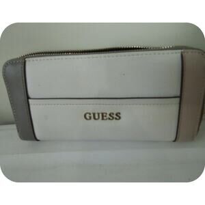 GUESS Clutch Wallet Zipper White Gray 8.5 inch x 4.5 inch